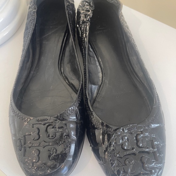 Tory Burch Reva Croc Embossed Ballet Flats - Picture 3 of 16